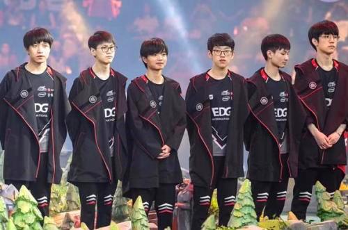 经历更像是 经历更像是