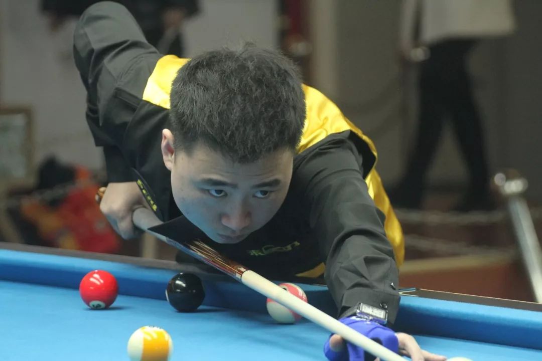 詹姆斯相比 詹姆斯相比