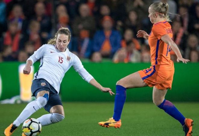 足球这项运 足球这项运