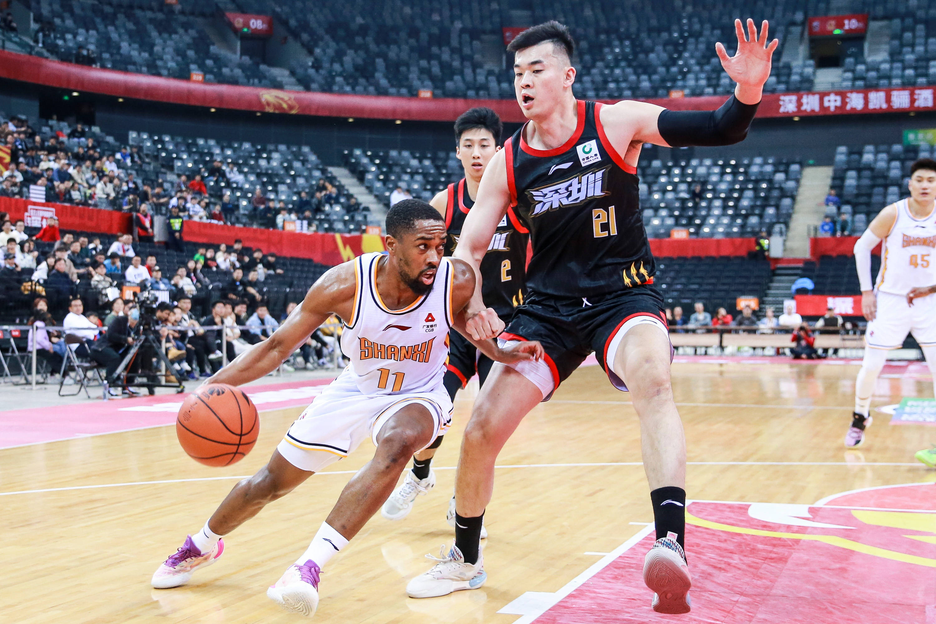 通过定向收 通过定向收